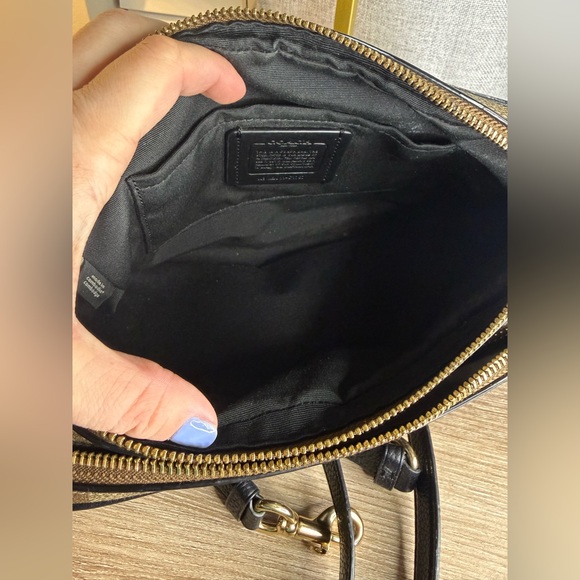 Rehab Coach Jes Crossbody bag in Signature Canvas - Picture 12 of 13